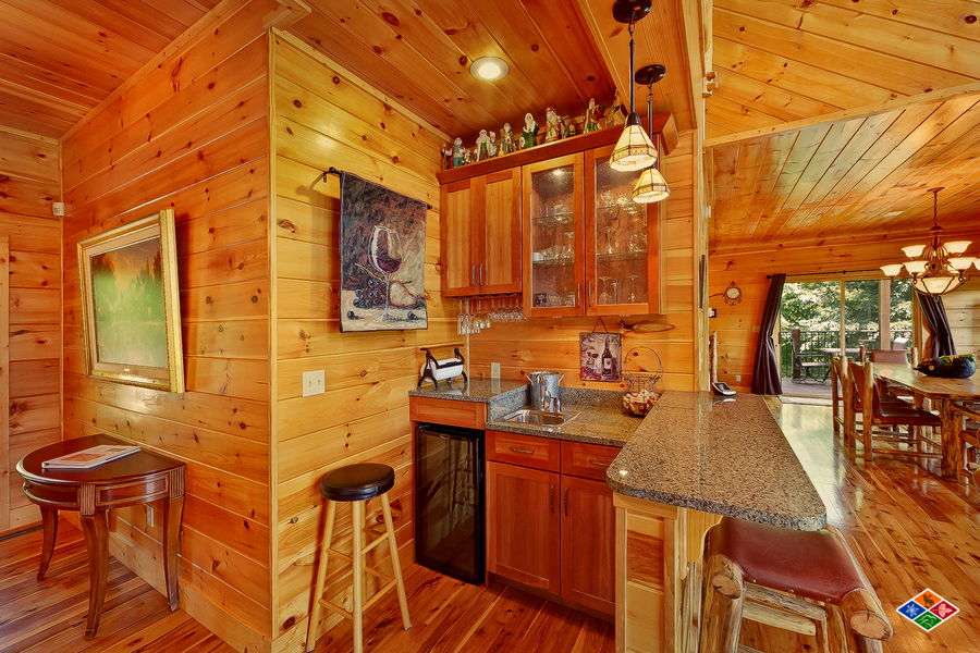 Wine Down Gatlinburg Cabin Smoky Mountains