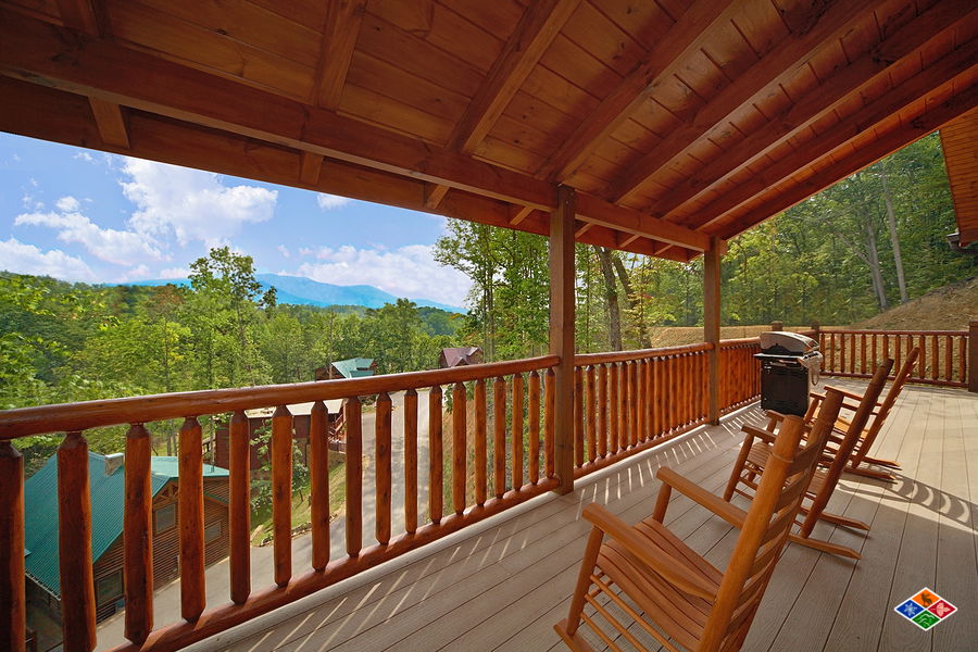 Almost Heaven - Gatlinburg Cabin - Smoky Mountains