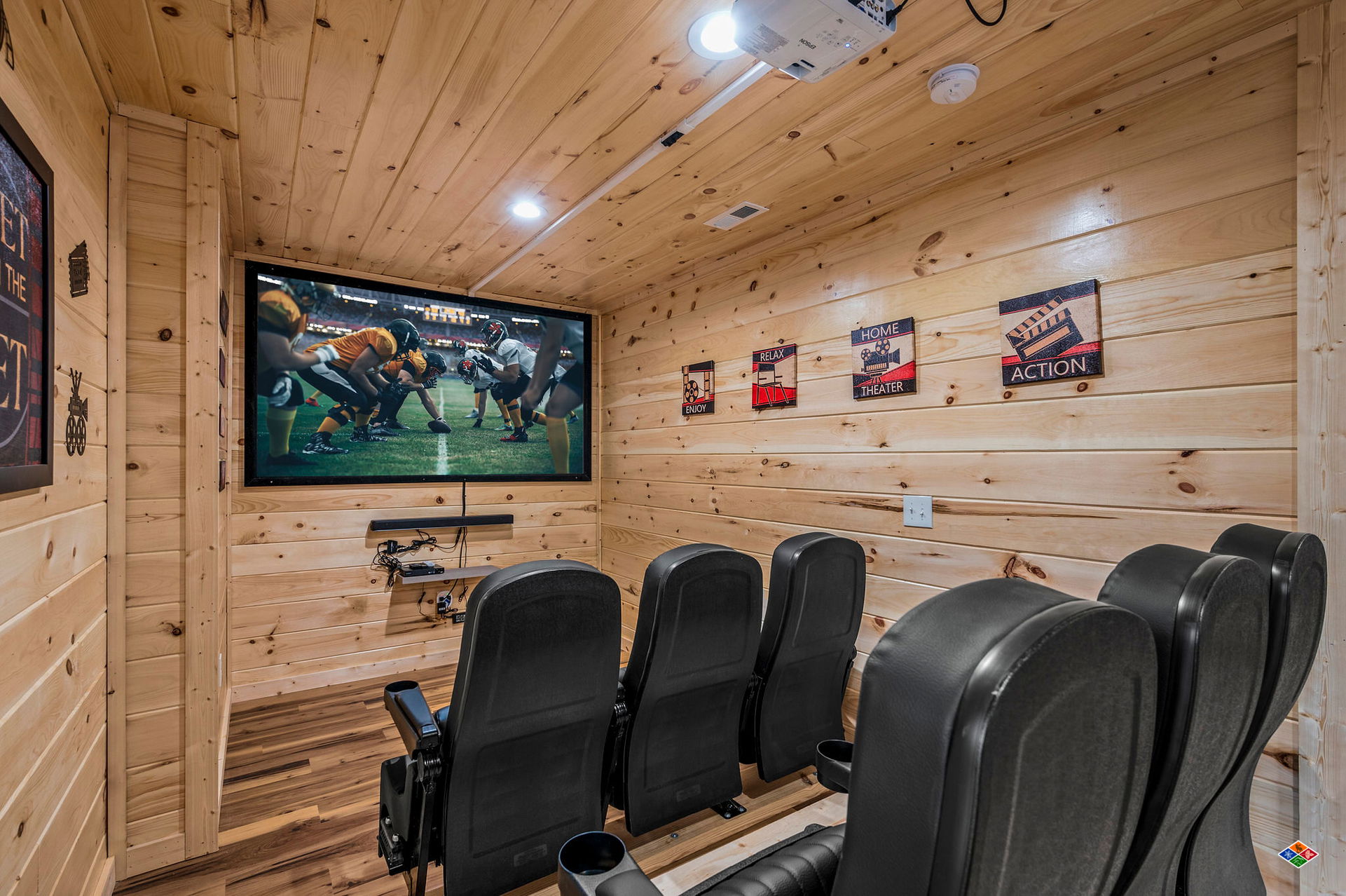 Gatlinburg Cabins with Theater Rooms | Elk Springs Resort