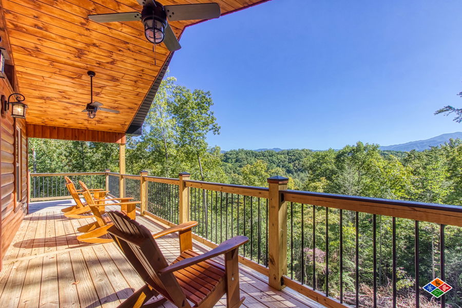Hawksvue Smoky Mountain 4 Bedroom Cabin