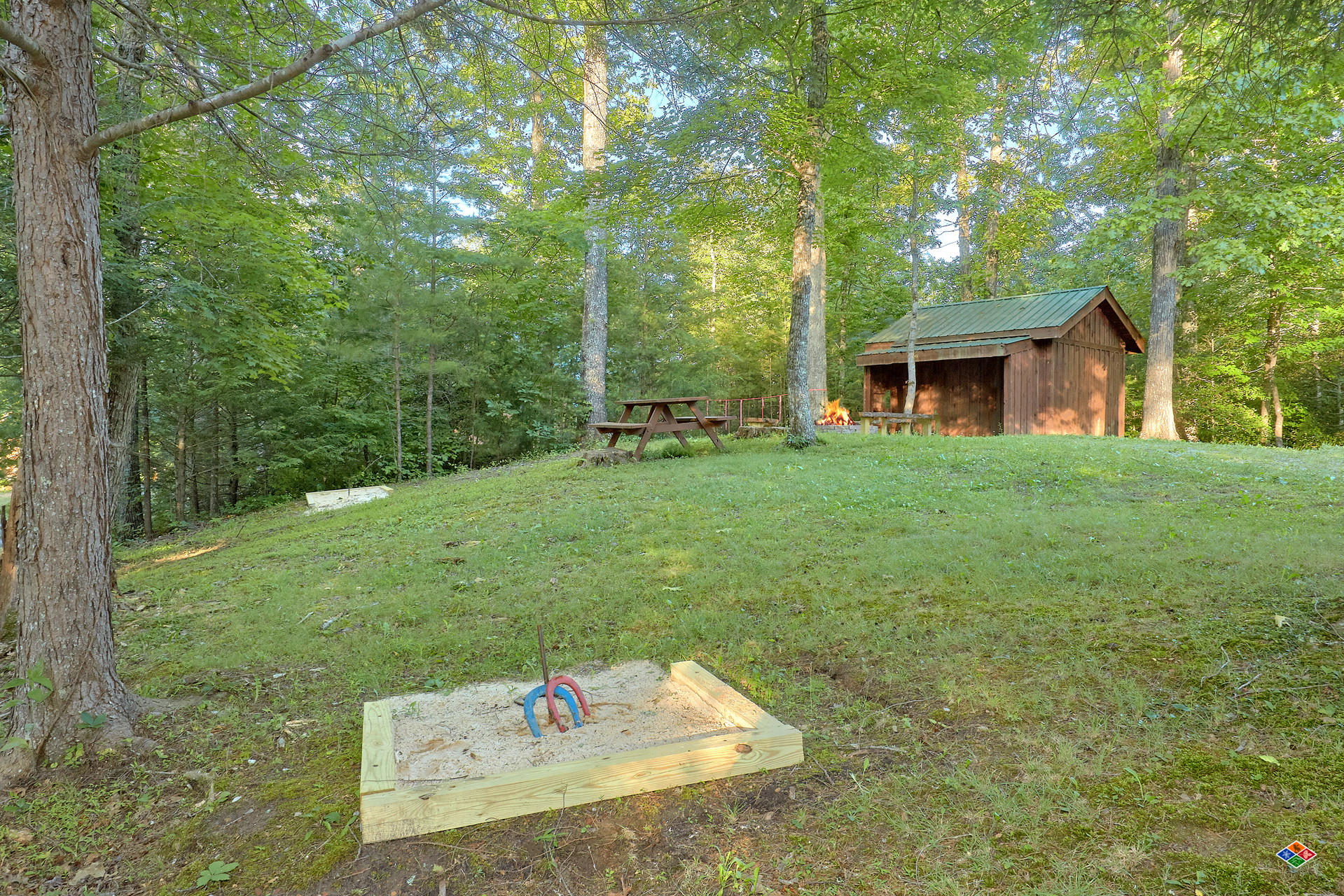 Hickory Lodge