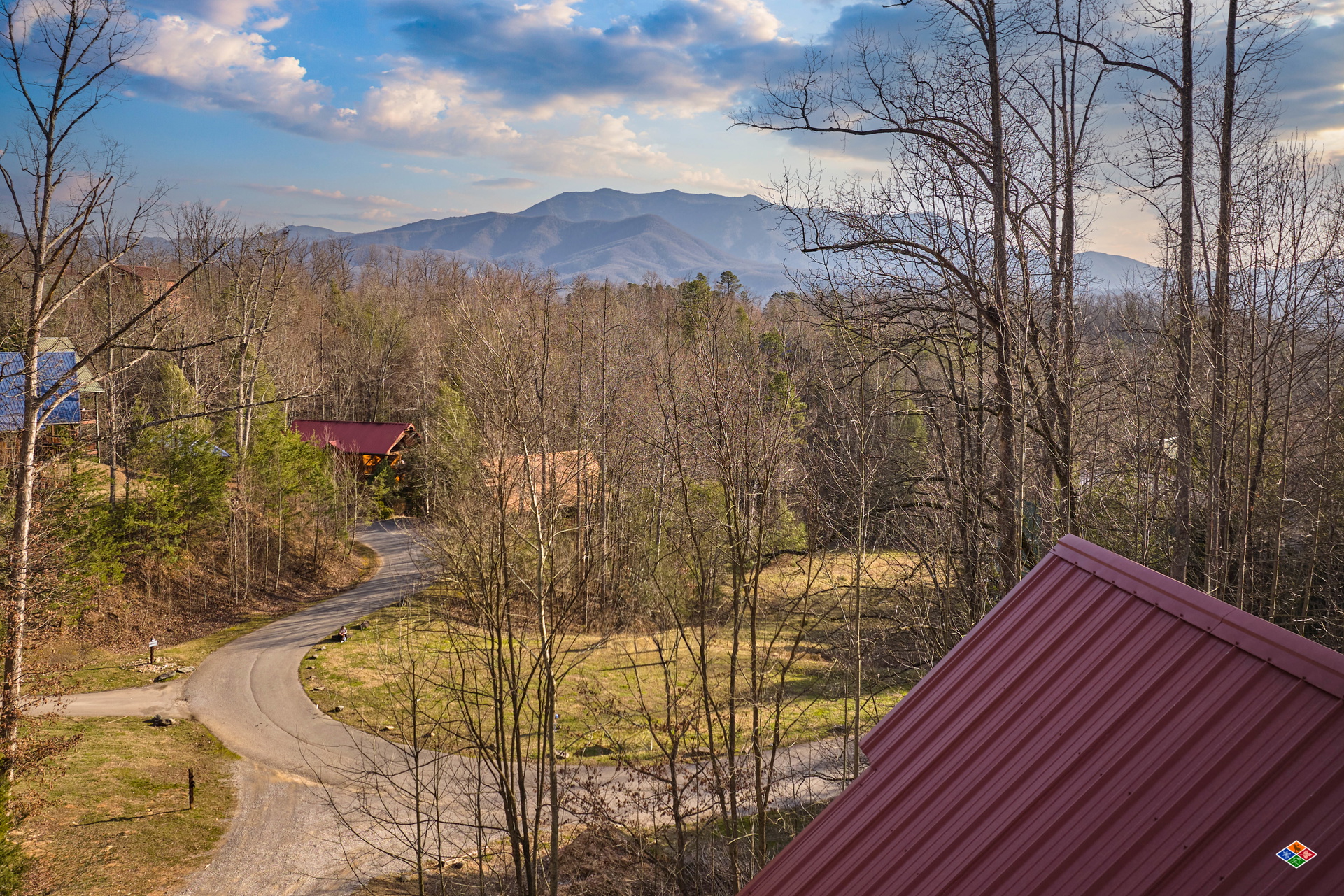 Hilltop Hideaway - Gatlinburg Cabin - Smoky Mountains