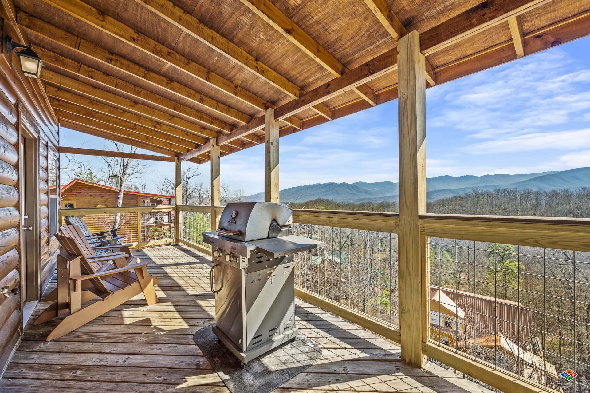 Legends Pool Lodge - Sevierville Cabin - Smoky Mountains