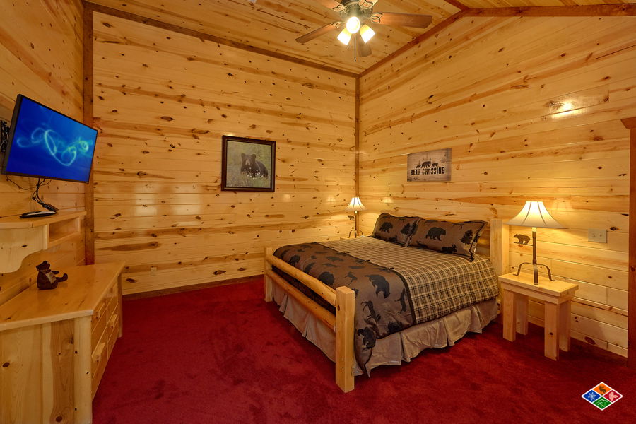 Paradise Point Pool Lodge - Sevierville Cabin - Smoky Mountains