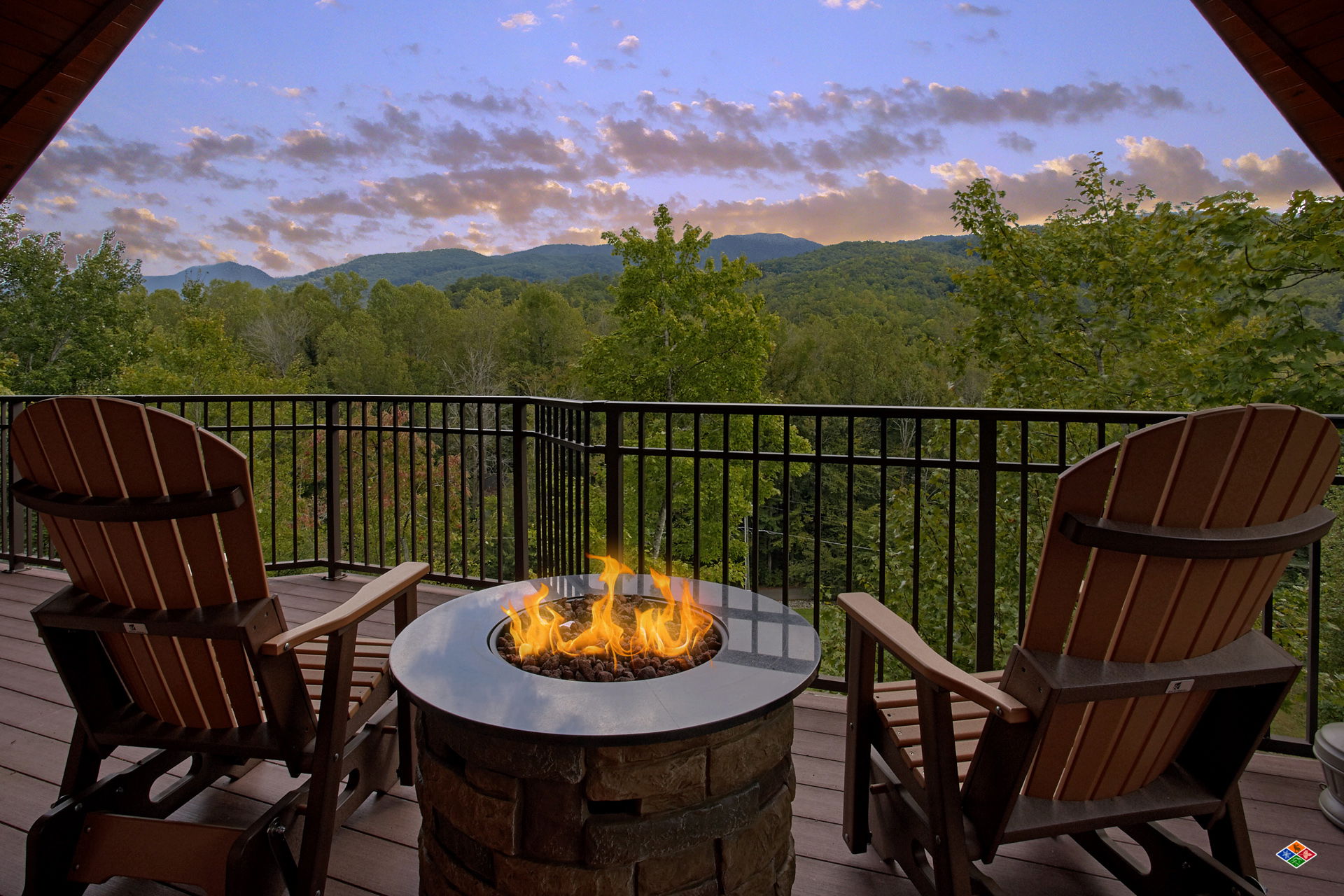 Picture Perfect - Gatlinburg Cabin - Smoky Mountains