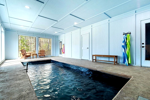 Photo of Smoky Poolside Chalet