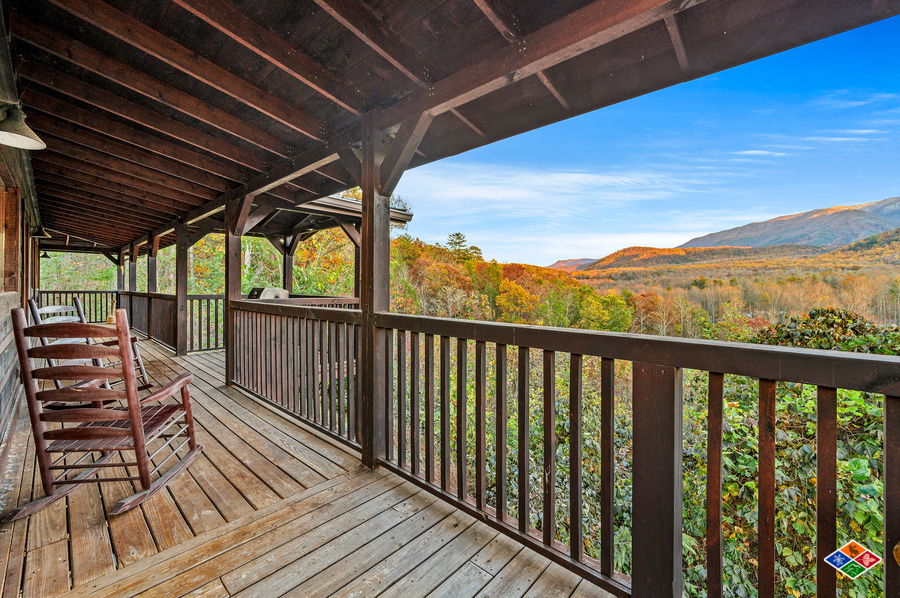 Take My Breath Away - Gatlinburg Cabin - Smoky Mountains