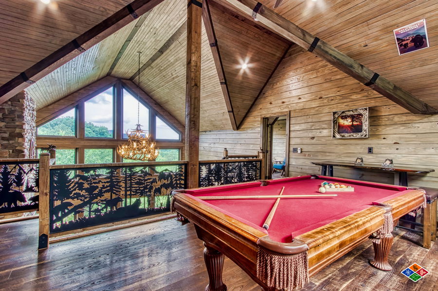 Amazing Indoor Pool Cabin