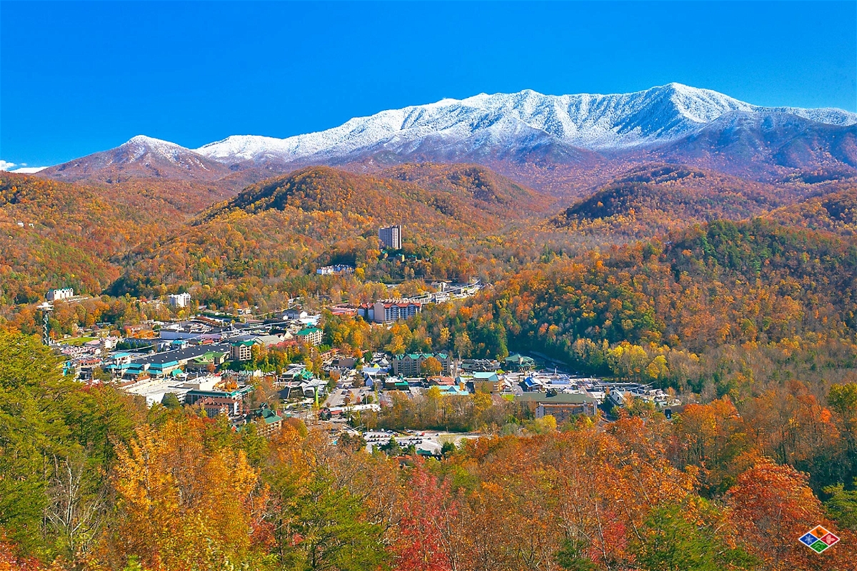 Smoky Mountains in the Fall: The Complete Travel Guide