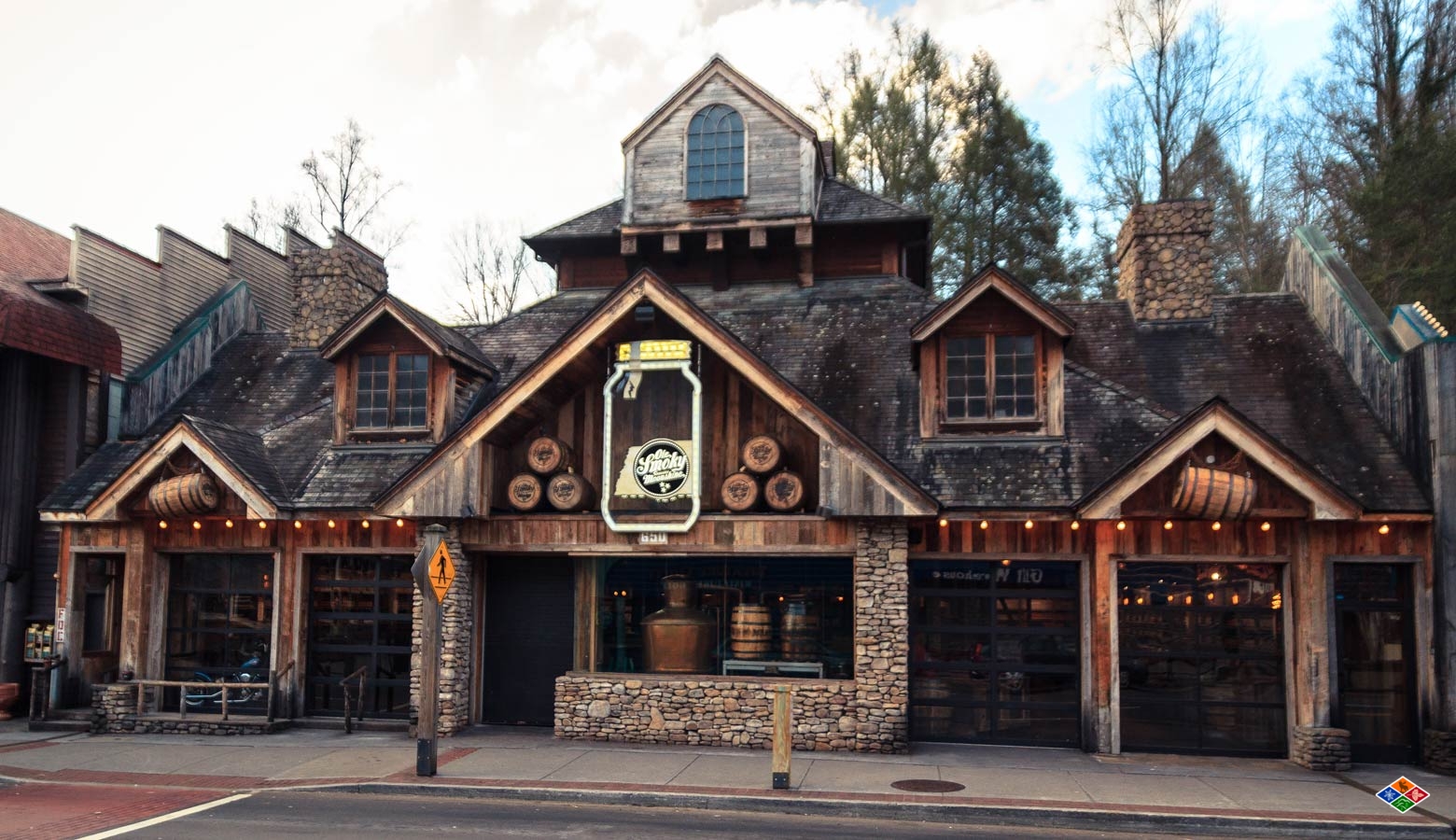 The Ole Smoky Distillery is a fun place to listen to live music in Gatlinburg. 