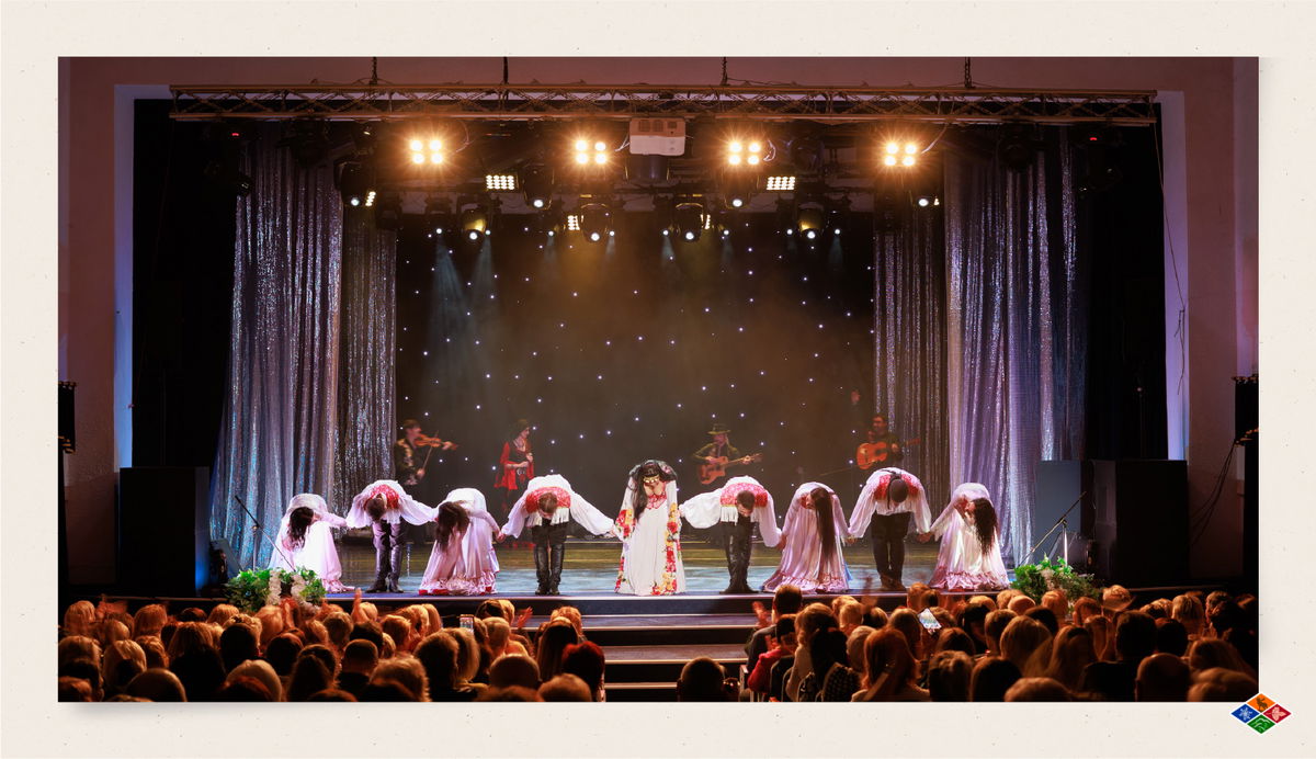 Best 7 Dinner Shows in Gatlinburg & Pigeon Forge