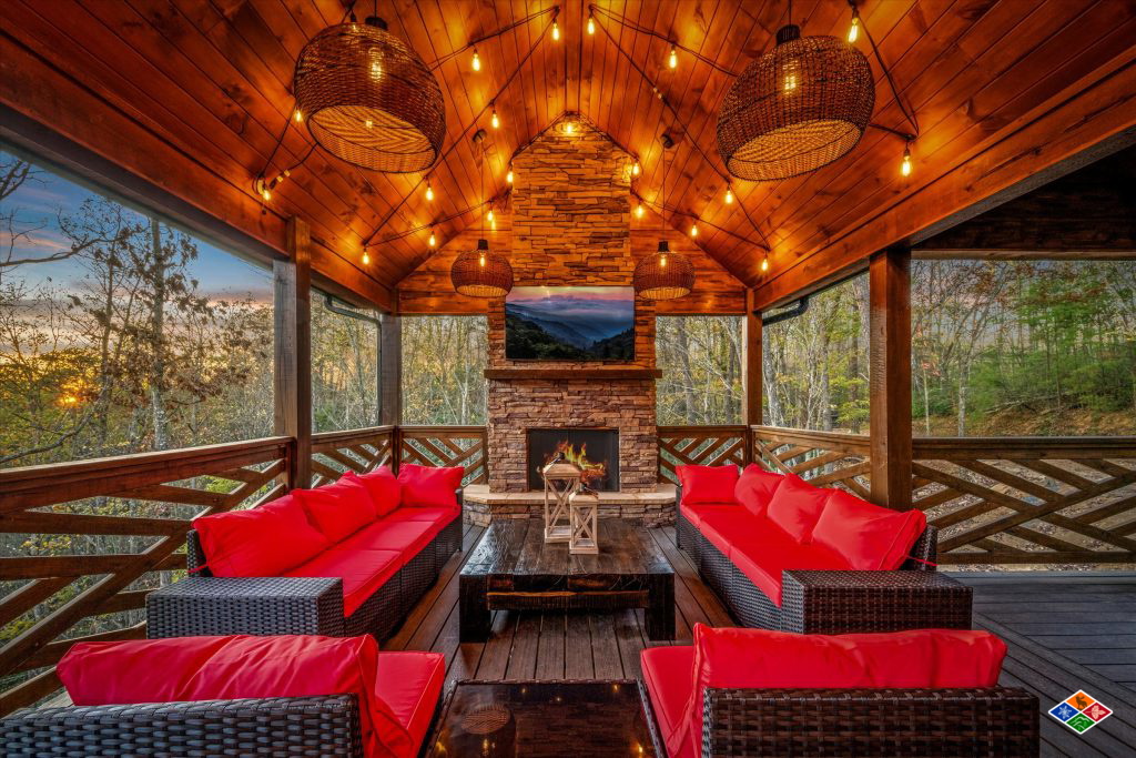 Luxury Cabin Outdoor Living Area