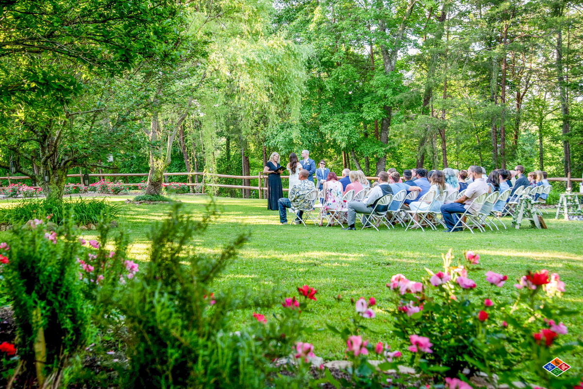 Bluff Mountain Inn Lodging