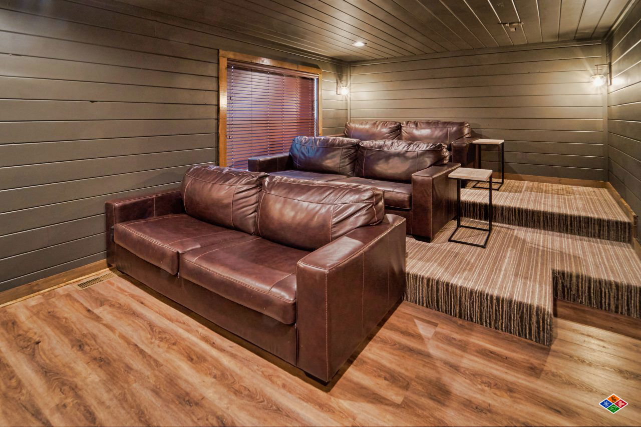 Adventure Splash Cabin