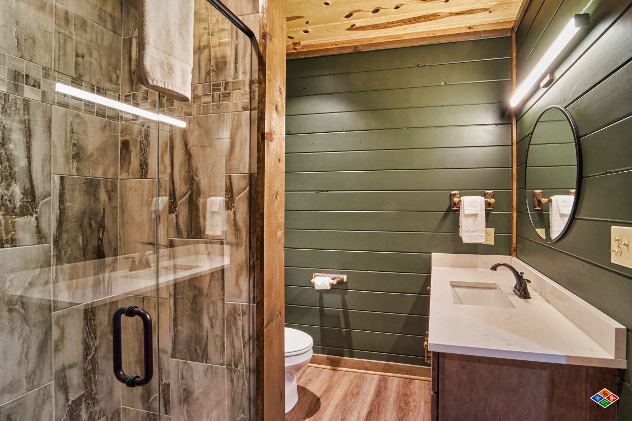 Adventure Splash Cabin