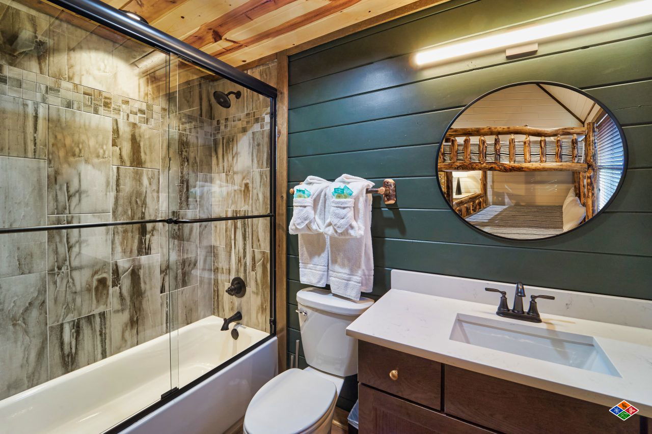 Adventure Splash Cabin