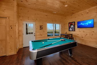 Alpine Pool Lodge Photo