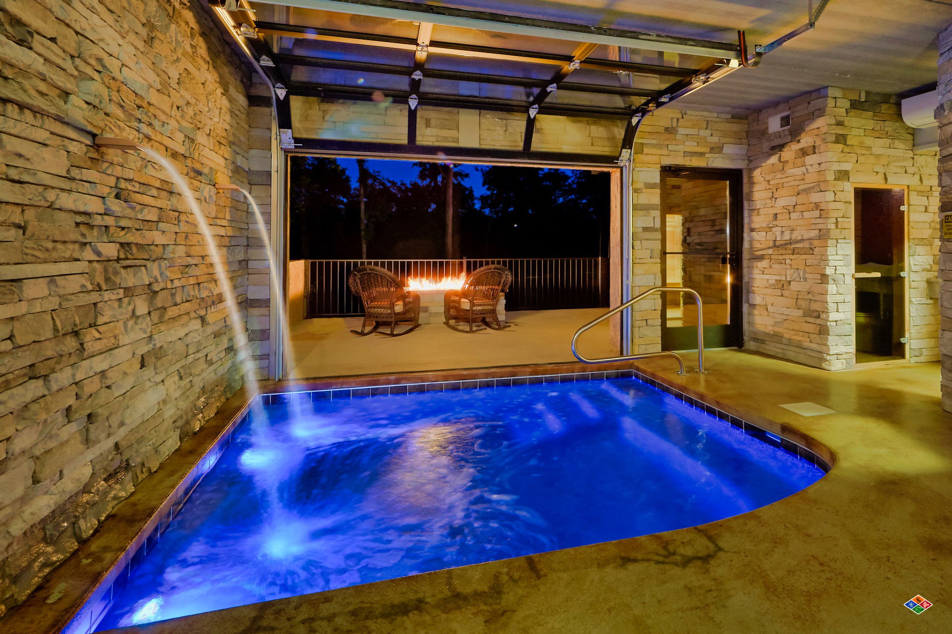 How to pick an Indoor Pool Cabin