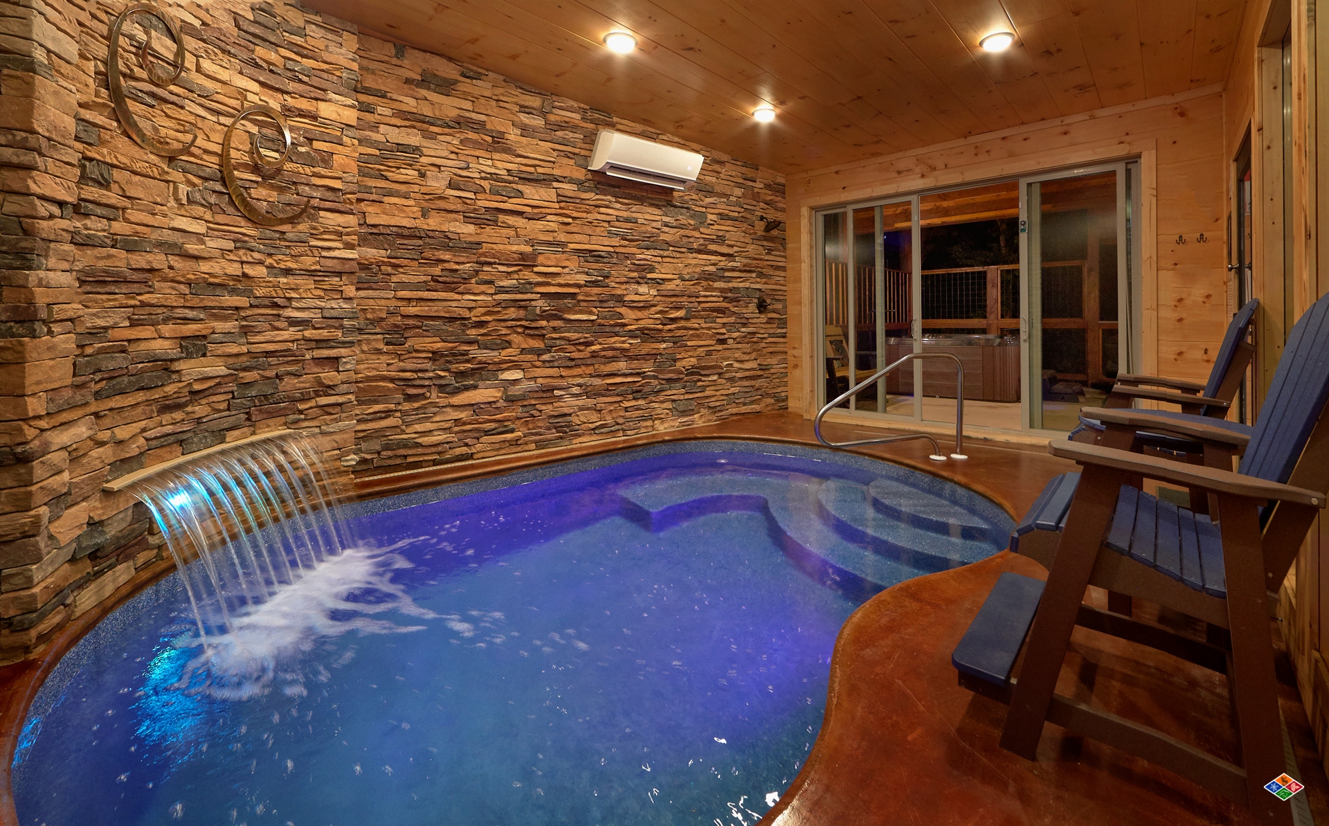 image of Copper Creek cabin indoor pool in Gatlinburg