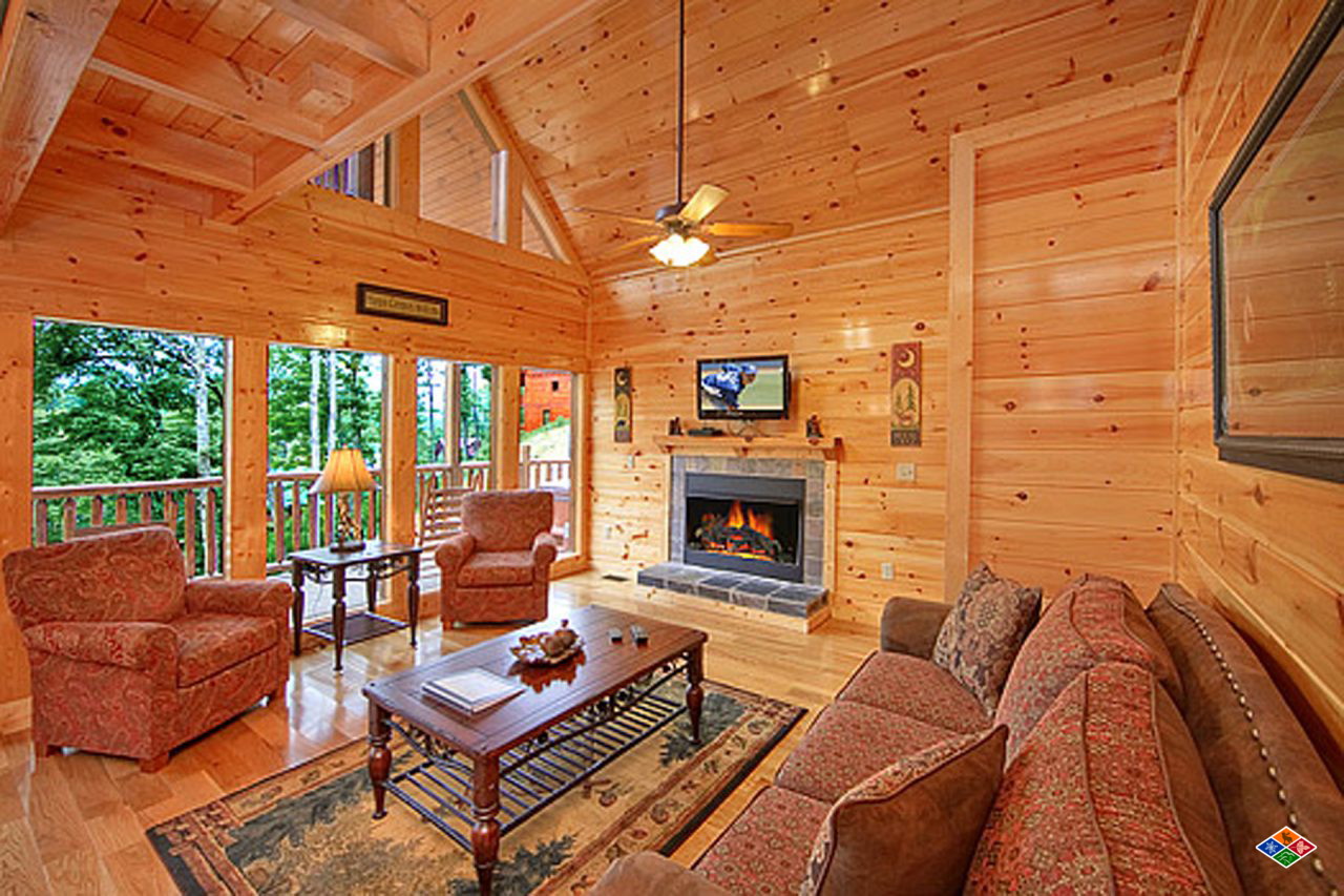 Hilltop Hideaway - Gatlinburg Cabin - Smoky Mountains