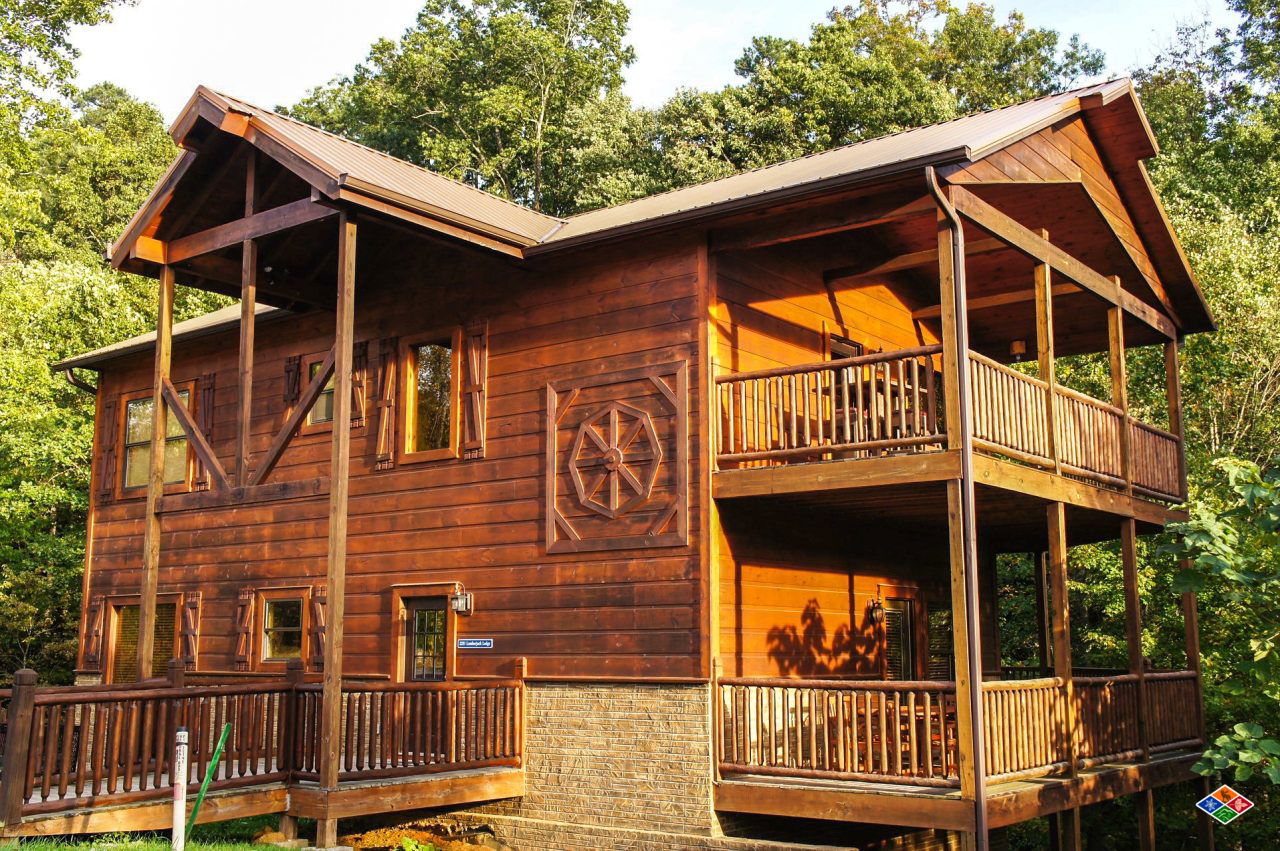 Lumberjack Lodge - Gatlinburg Cabin - Smoky Mountains