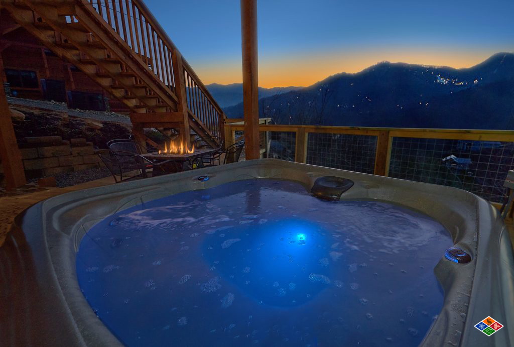 Hot tub at rustic cabin in Gatlinburg