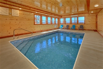 Summit Pool Lodge Photo